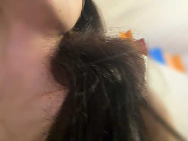 go to chat with Taanni