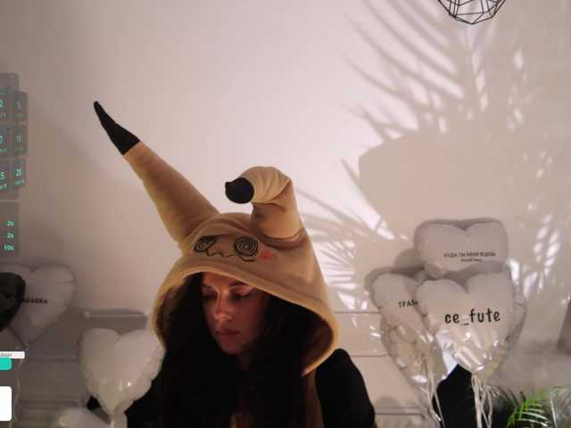 Vai a chattare su Taanni Taanni