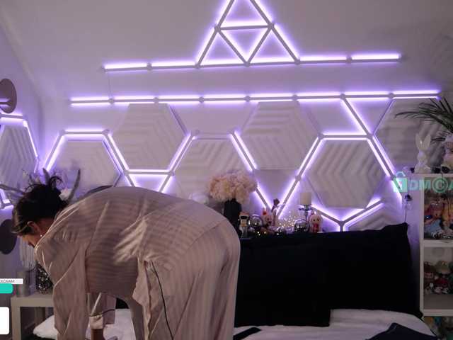 Vai a chattare su Taanni Taanni