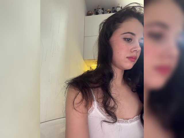 Vai a chattare su Taanni Taanni