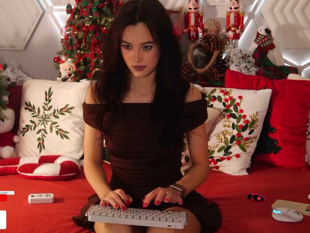 Entra en el chat con el modelo Taanni Taanni