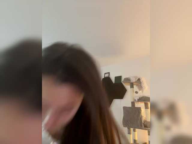 Vai a chattare su Taanni Taanni