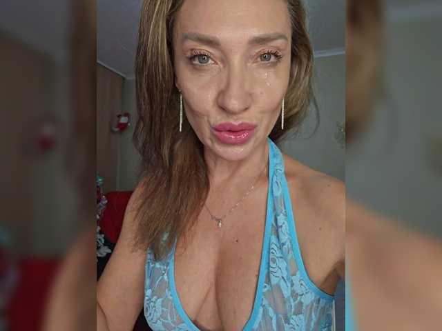 go to chat with Miss_Stella