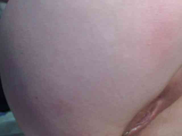 DirtyNymphoBytch webcam