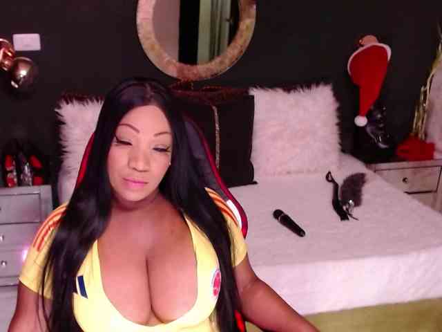 MadikeyHappy webcam