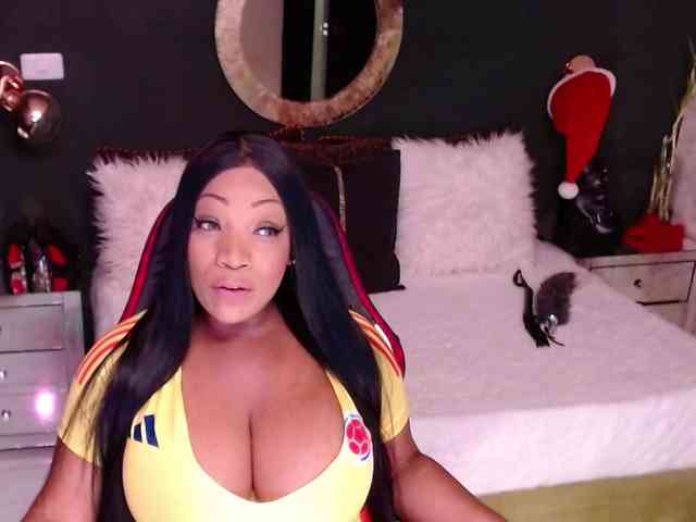 MadikeyHappy webcam