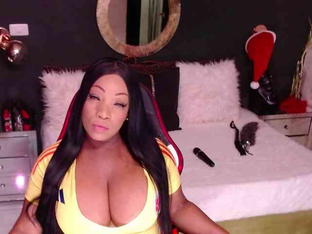 MadikeyHappy webcam