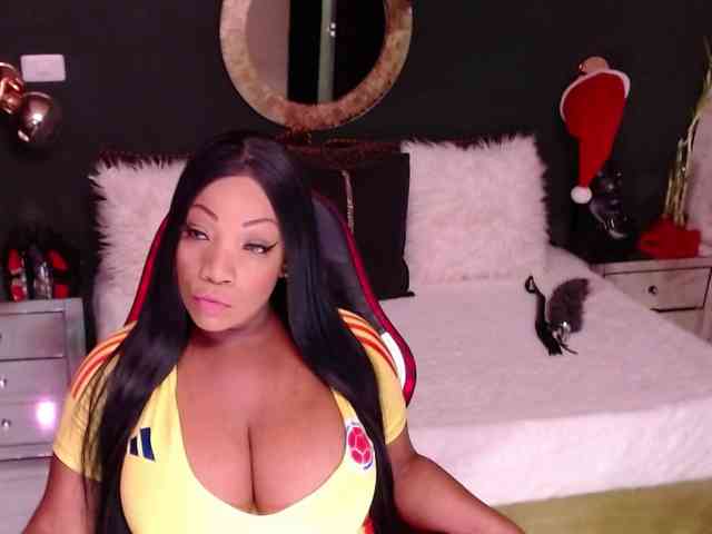 MadikeyHappy webcam