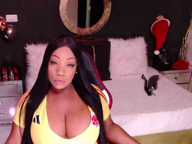 MadikeyHappy webcam