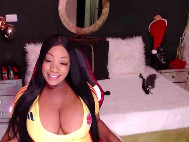 MadikeyHappy webcam
