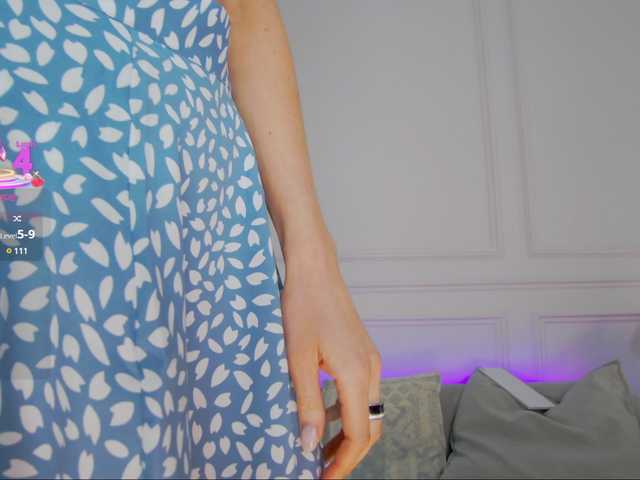 WhiteGirl-one webcam