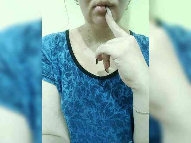 Mia883 webcam