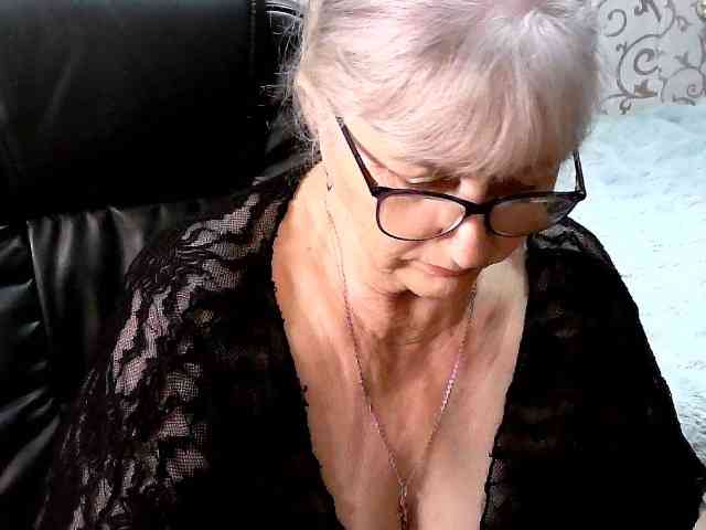 LolkaAlyss webcam