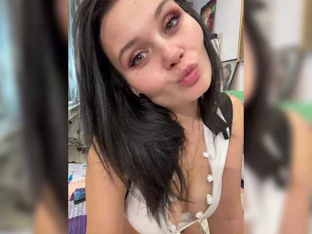 Entrez le videochat erotique avec le
modèle _Milashka_ _Milashka_