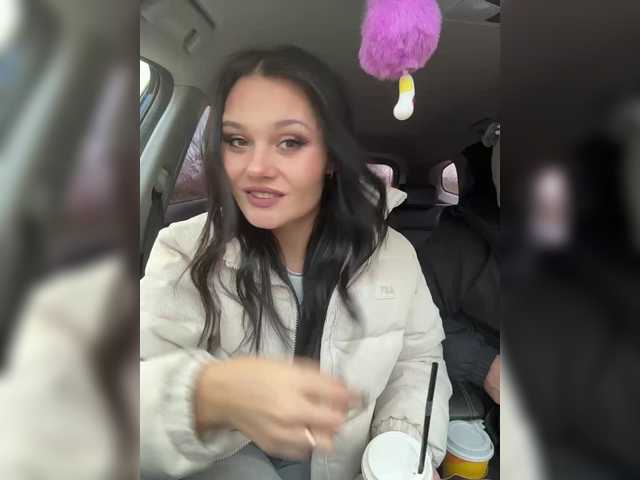 Entrez le videochat erotique avec le
modèle _Milashka_ _Milashka_