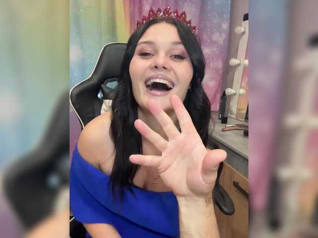 Accedi alla chat con il nickname _Milashka_ _Milashka_