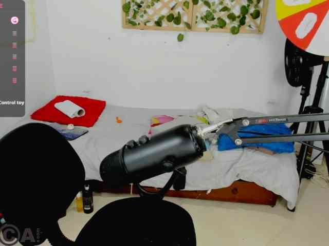 isa_loves_cum webcam