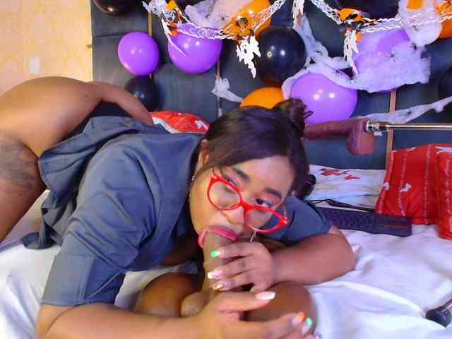 CaseyMoons webcam