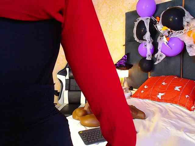 CaseyMoons webcam