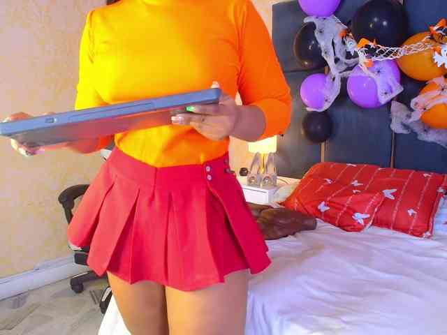 CaseyMoons webcam