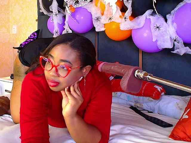 CaseyMoons webcam