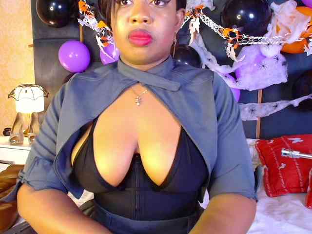 CaseyMoons webcam