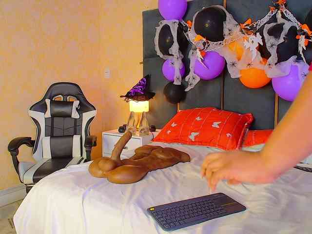 CaseyMoons webcam