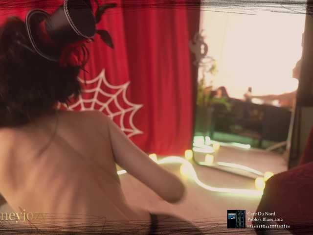 HorneyJozy HorneyJozy