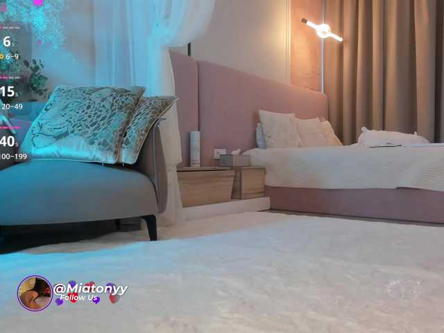 Entra en el chat con el modelo Mia_Milasheva Mia_Milasheva