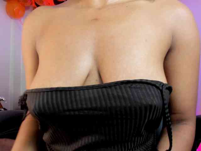 Ellie-Alves webcam