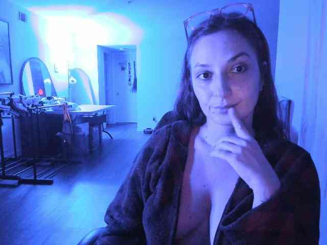 BellaBloom webcam