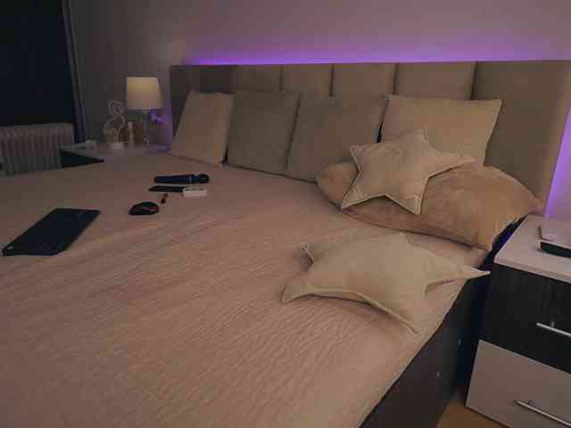 LeaEden webcam