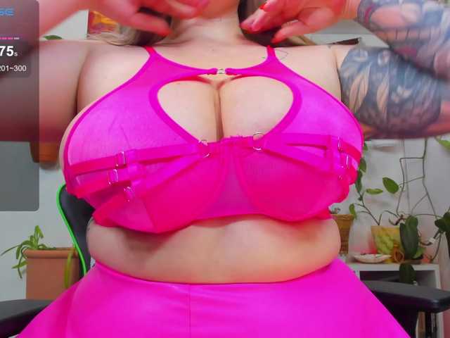 Ponchik_ponponchik webcam