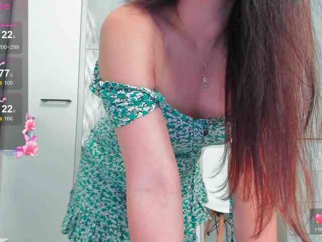 KariFlower webcam