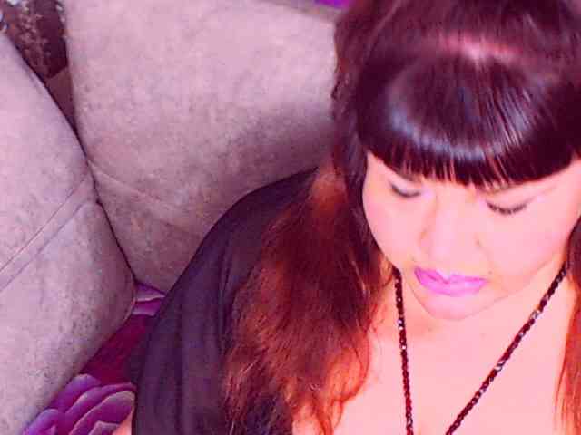 RedBustyX webcam