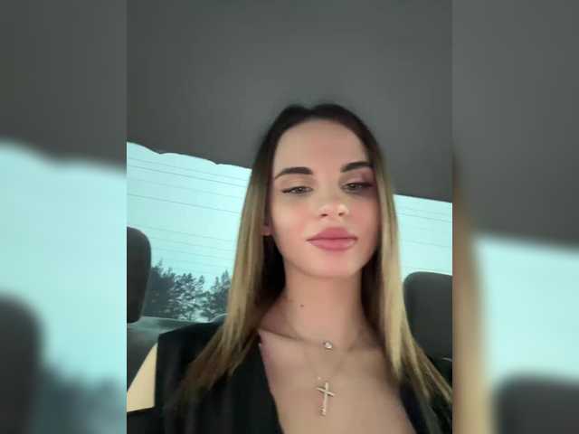 Entrez le videochat erotique avec le
modèle LedyMiya LedyMiya