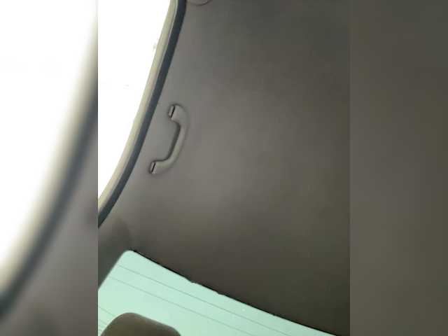 Entra en el chat con el modelo LedyMiya LedyMiya