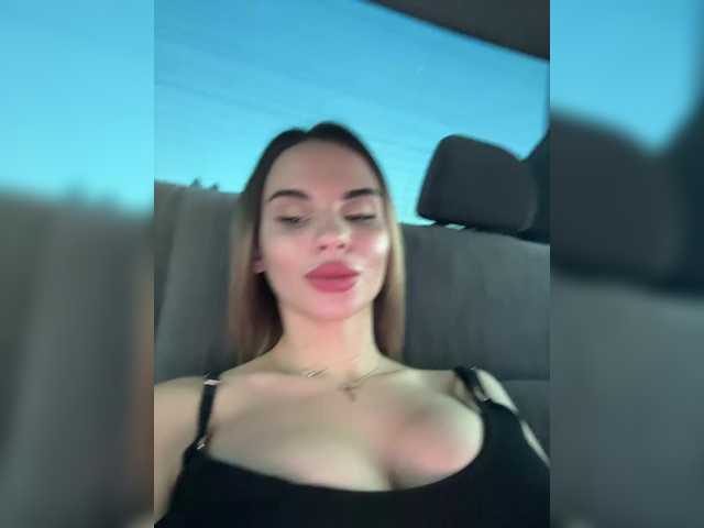 Accedi alla chat con il nickname LedyMiya LedyMiya