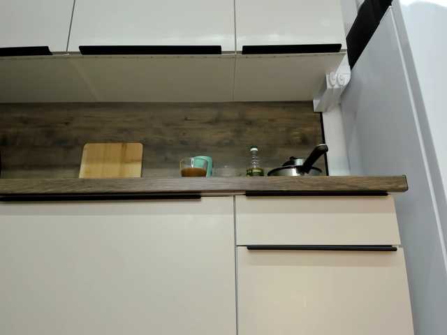 Vai a chattare su EditaMilf EditaMilf