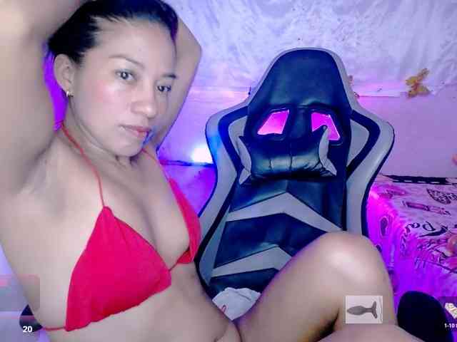 ninatinydoll webcam