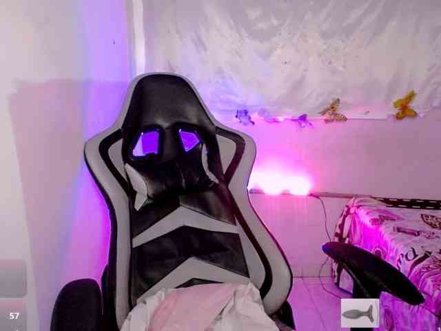 ninatinydoll webcam