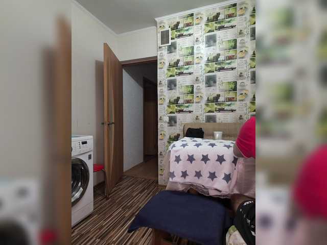 Entrez le videochat erotique avec le
modèle KissMyAss KissMyAss