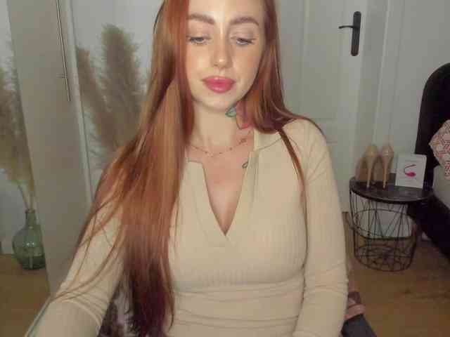 SEXYcoralie webcam