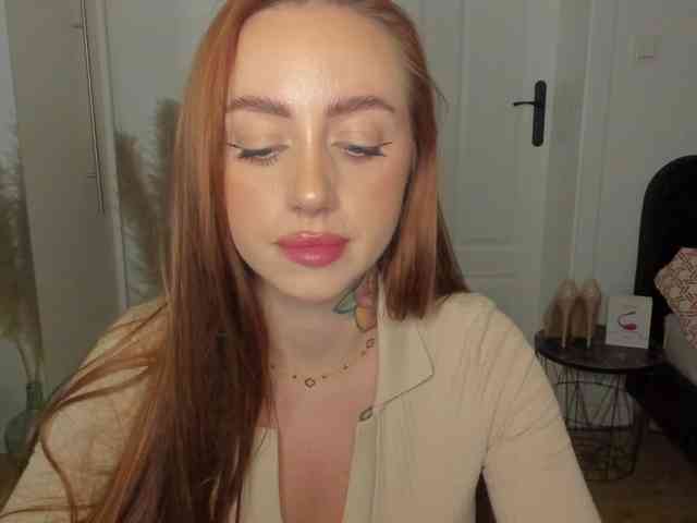 SEXYcoralie webcam