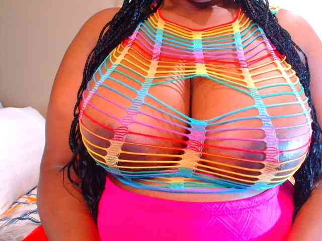 BUSTYDIAMOND webcam