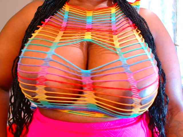 BUSTYDIAMOND webcam