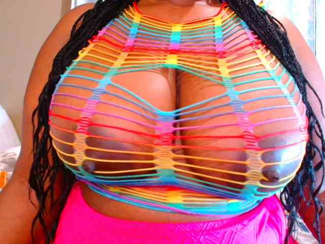 BUSTYDIAMOND webcam