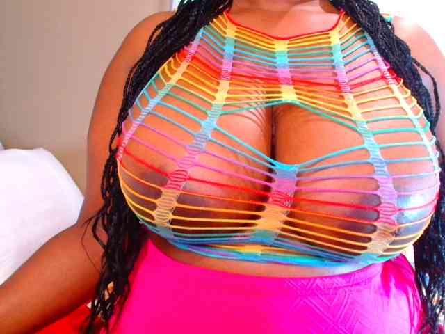 BUSTYDIAMOND webcam