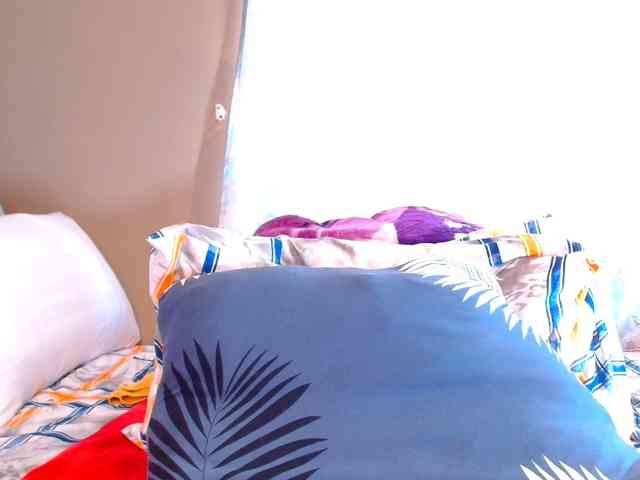BUSTYDIAMOND webcam