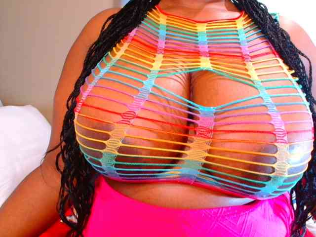 BUSTYDIAMOND webcam